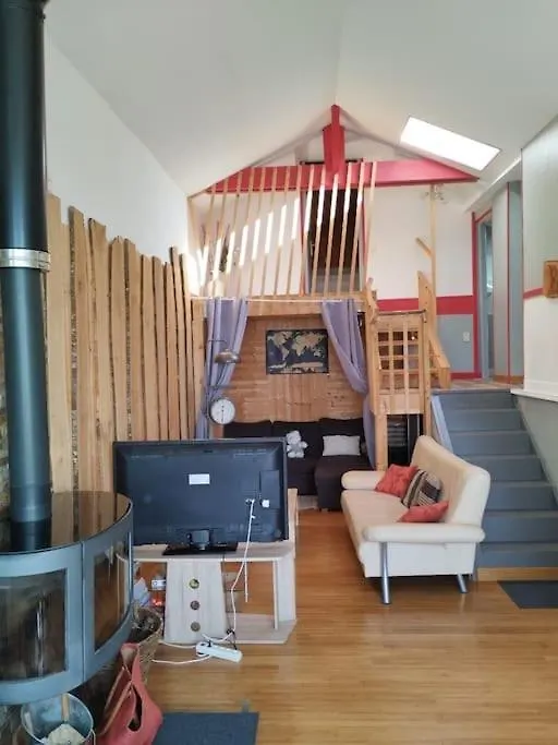Gite Paisible En Bord De Lac Saint-Gerons Holiday home